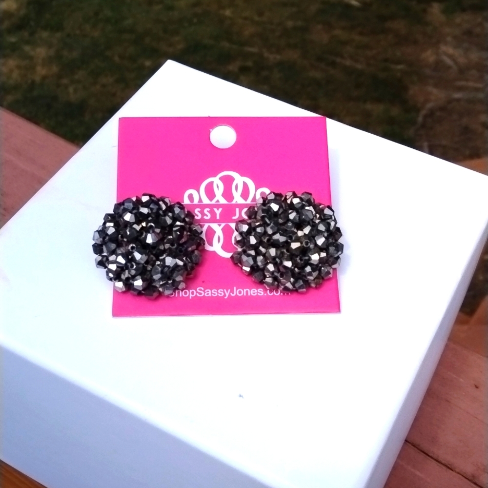 Sassy Jones Glass Studs - Silver